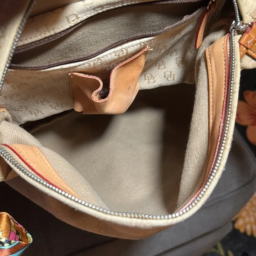Dooney and Bourne beige canvas shoulder bag